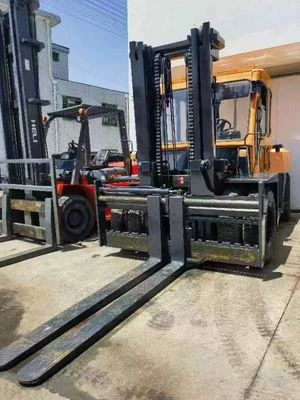 10 tonnellate di carrello elevatore usato TCM FD100 con motore diesel e in buone condizioni