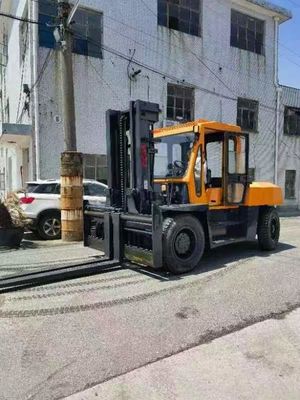 10 tonnellate di carrello elevatore usato TCM FD100 con motore diesel e in buone condizioni
