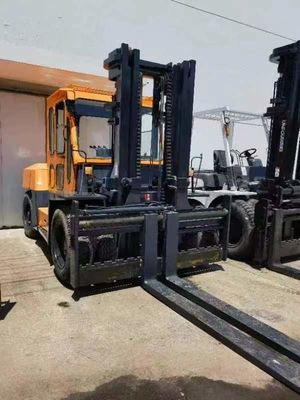 10 tonnellate di carrello elevatore usato TCM FD100 con motore diesel e in buone condizioni