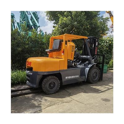 Potente carrello elevatore TCM CPCD50/TCM 100/TCM20 a Shanghai con e lunghezza di forcella di routine