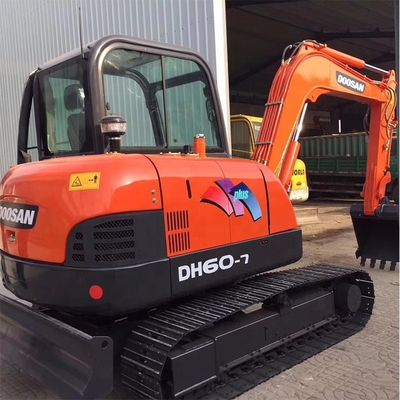Corea del Sud Usato Doosan DH60-7 60 60DX Piccolo mini escavatore con pompa idraulica originale
