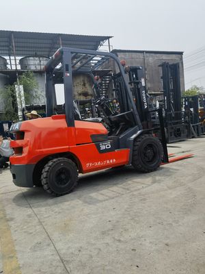 Toyota 7F30 8F30 per aziende agricole ToyotaFDZN30 in buone condizioni