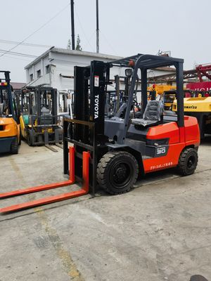 Toyota 7F30 8F30 per aziende agricole ToyotaFDZN30 in buone condizioni