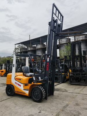 3000 kg motore diesel carrello elevatore 3 tonnellate in Giappone Originale Komatsu TCM Toyota FD30 FD30T6