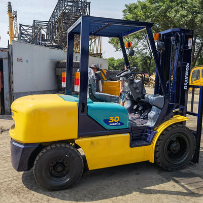 1200 mm lunghezza della forchetta Komatsu FD30-14 3TON carrello elevatore per ristoranti di seconda mano 2stadi 3stadi