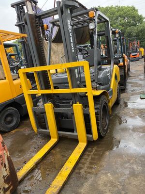 4300 KG Peso utilizzato Komatsu FD30 carrello elevatore per il Giappone FD30 FD50 FD70 FD100 FD150 FD200
