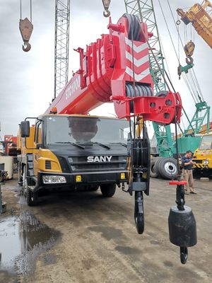 Granate per camion SANY STC1000 da 100 tonnellate con capacità di 220 tonnellate e valvola idraulica originale