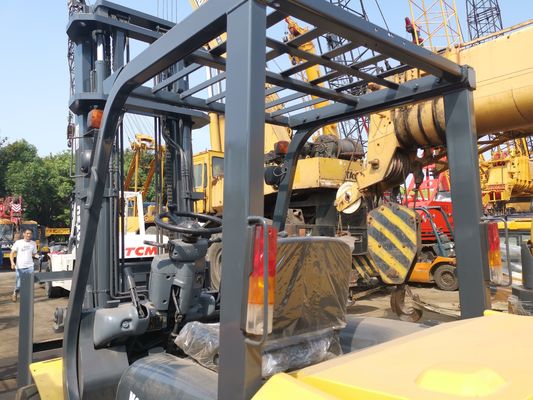 Usato Komatsu FD50 5 tonnellate carrello elevatore giapponese attrezzatura di sollevamento in ottime condizioni