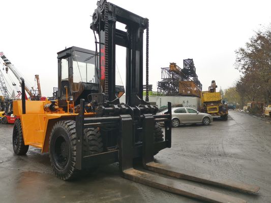 TCM 20 tonnellate Forklift diesel FD200 FD250 per contenitori pesanti in buone condizioni