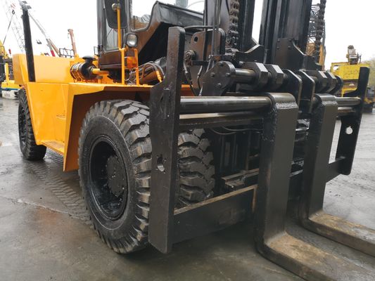 TCM 20 tonnellate Forklift diesel FD200 FD250 per contenitori pesanti in buone condizioni