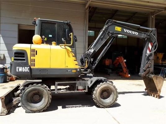 Volvo EW60 miniescavatore a ruote da 2 tonnellate con altra capacità in bucket in buone condizioni