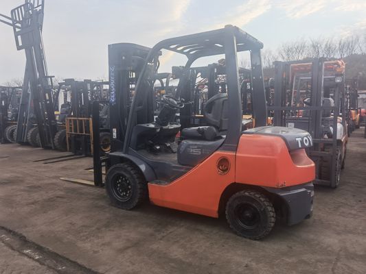 Usato Giappone Toyota FD25 Diesel carrello elevatore con lunghezza di forcella di routine e a prezzi accessibili