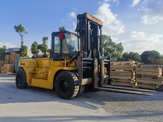 TCM FD250 giapponese da 25 tonnellate, carrello diesel usato per la movimentazione dei materiali