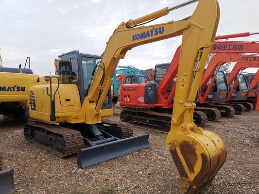 Orari bassi Komatsu Pc56-7 Usato escavatore a Shanghai con e originale valvola idraulica