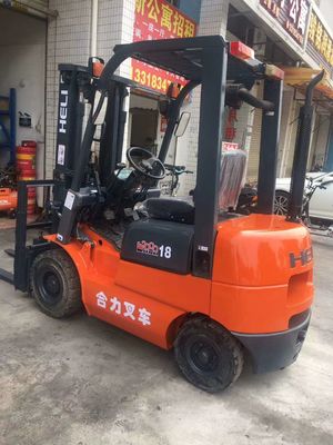 1800 kg HELI CPCD18 usato 1.8 tonnellate carrello elevatore diesel con cambio laterale in ottime condizioni