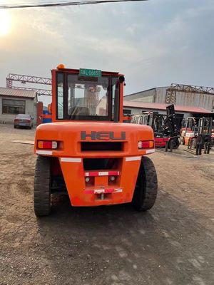 10 tonnellate di carrelli elevatori diesel HELI K100 con forchetta laterale
