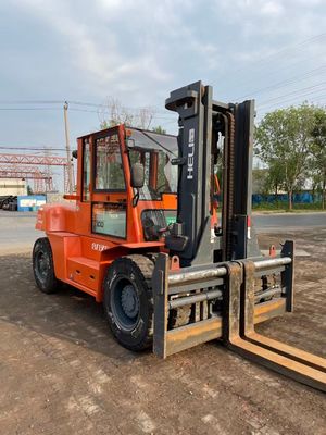 10 tonnellate di carrelli elevatori diesel HELI K100 con forchetta laterale