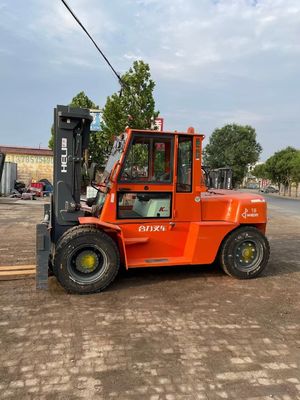 10 tonnellate di carrelli elevatori diesel HELI K100 con forchetta laterale