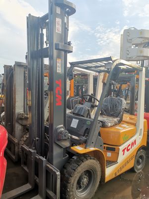 2500 kg Peso Camione elevatore TCM usato FD25T6 2,5 tonnellate Giappone Originale in buone condizioni