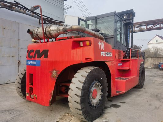 25 tonnellate di carrello elevatore TCM FD250 Longhua usato con dimensioni ordinarie