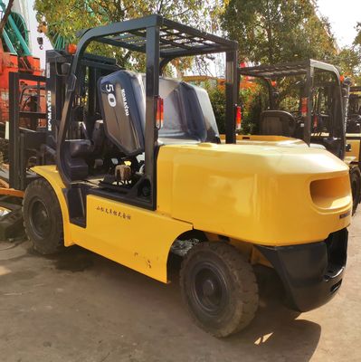 5 tonnellate Giappone Originale Komatsu FD50-7 Diesel Forklift a Shanghai con 1200 mm di lunghezza di forcella