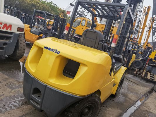 Camioncini a forchetta diesel Komatsu 5 tonnellate FD50-10 FD50-7 usati con mastello a due fasi