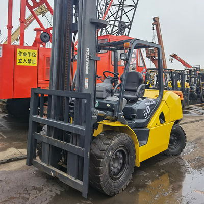 Shanghai Instock Komatsu FD50-10 carrello elevatore da 5 tonnellate con 2,5 tonnellate 3 tonnellate 3,5 tonnellate 5 tonnellate 7 tonnellate 15 tonnellate