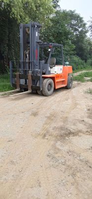 TCM FD70 carrello elevatore usato in buone condizioni peso 7000 kg motore diesel fonte di alimentazione