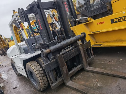 TCM FD70 carrello elevatore usato 7 tonnellate 8 tonnellate 15 tonnellate 20 tonnellate a Shanghai