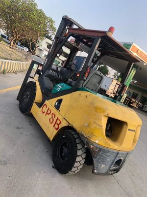 Camione elevatore a forchetta diesel Komatsu Fd30 usato da 3 tonnellate con motore opzionale e larghezza di forchetta 1200 mm