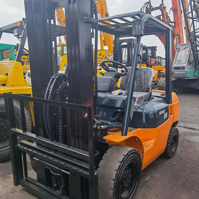 Toyota usato 3.5 tonnellate FD35 Diesel carrello elevatore a Shanghai cantiere con 3500 kg larghezza forcella