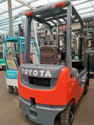 Forchetta di routine di larghezza di 1,5 tonnellate diesel Toyota FD15 con 2 tappe 3 metri a Shanghai