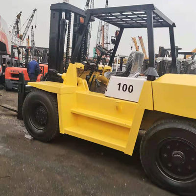 10 tonnellate di carrello elevatore TCM fd100 a Shanghai versatile per applicazioni alimentari e bevande