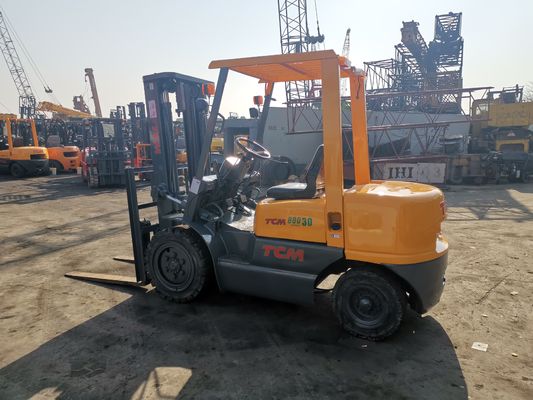 Potente TCM Telescopic Diesel FD30 T5 carrello elevatore 3 tonnellate 45 ritiro in riparazione macchine