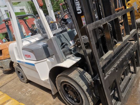 TCM FD50 carrello elevatore da 5 tonnellate con telaio a due porte e motore diesel