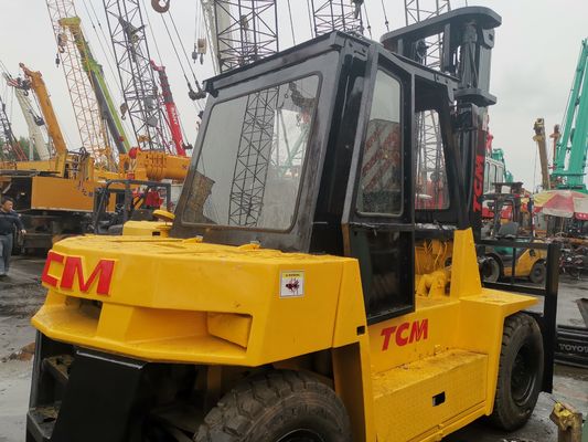 Camione elevatore forcolato TCM FD70Z8 con denti automatici e fonte di alimentazione del motore diesel a Shanghai