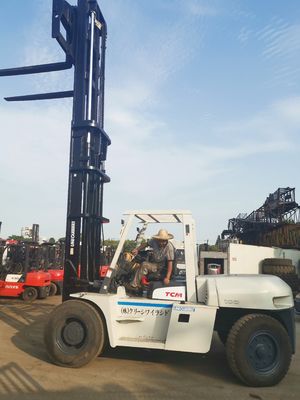 TCM FD100 di seconda mano 10 tonnellate di carrello elevatore diesel per le operazioni e l'efficienza delle bevande alimentari