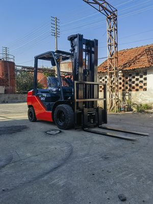 Peso KG 3000 kg Toyota Used forklift 3 tonnellate FD30 8f30 Giappone Originale per l'estrazione di energia