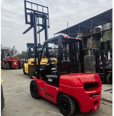 Perfetto stato Hangzhou A30 3 tonnellate mini carrello elevatore diesel per piccole imprese