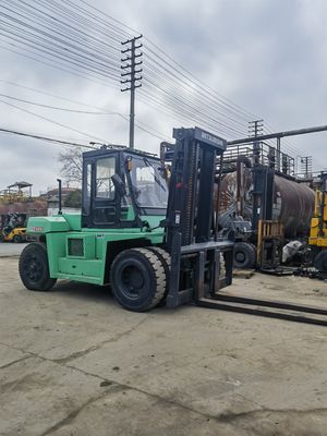 Shanghai vendita Mitsubishi FD120 carrello elevatore in buone condizioni per l'industria alimentare e delle bevande