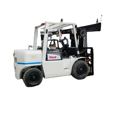 Potente motore diesel da 5 tonnellate TCM a 3 fasi 4.5m FD100 DF50 FD70 Camione elevatore usato in Giappone