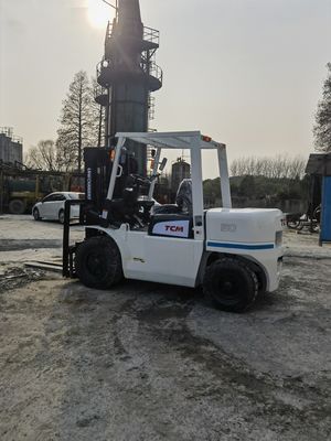 Potente motore diesel da 5 tonnellate TCM a 3 fasi 4.5m FD100 DF50 FD70 Camione elevatore usato in Giappone