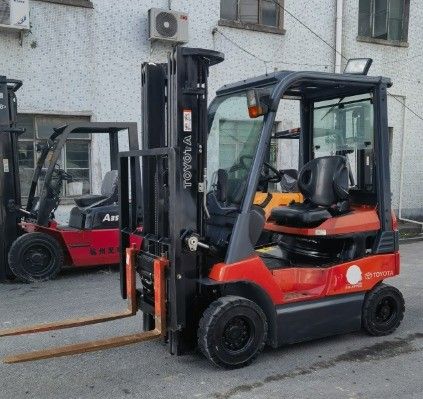 1.5 tonnellate di carrello idraulico per il sollevamento di pallet in ottime condizioni di lavoro per il commercio all'ingrosso