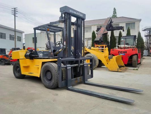 Top-rated Usato 15 tonnellate Komatsu carrello elevatore per le vostre esigenze di movimentazione del materiale