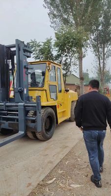 20 tonnellate di carrello elevatore TCM originario del Giappone e alimentato da motore diesel per alimenti e bevande
