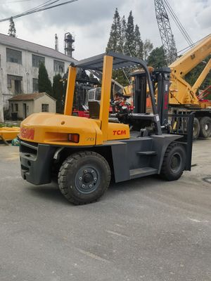 Usato 7 tonnellate TCM carrello elevatore FD70 Giappone Usato TCM 2.5t 3t 5t 7t in negozi di abbigliamento
