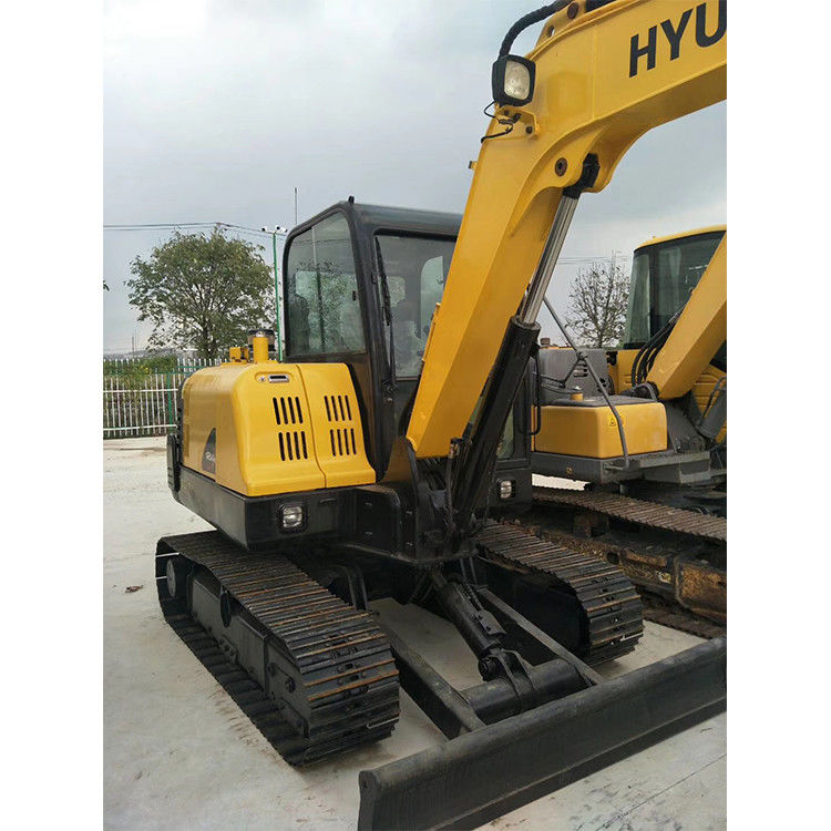 Usata HYUNDAI 60 Excavator Machine Peso 10000 KG e basse ore di lavoro 2001-4000