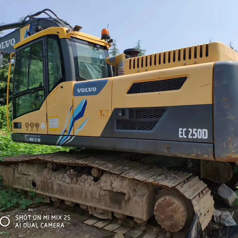 Escavatori idraulici Volvo EC250 usati con orario di lavoro ridotto a Shanghai