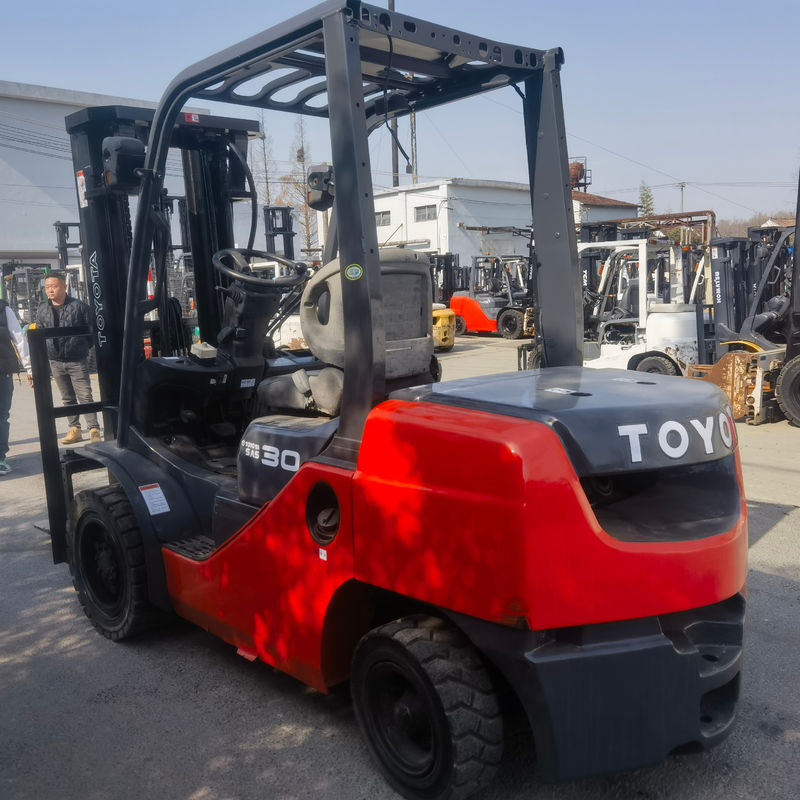 TOYOTA 8F30 7F30 FD30 carrello elevatore a motore diesel con lunghezza di forchetta di 4,5 m e albero a 3 fasi