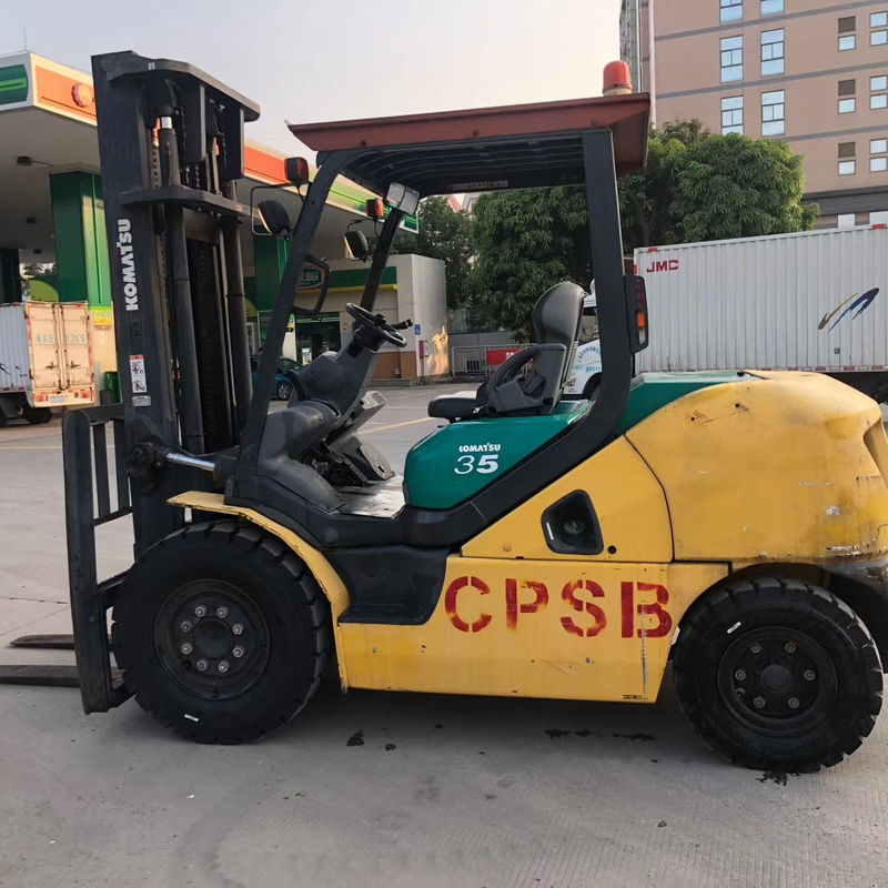 Camione elevatore a forchetta diesel Komatsu Fd30 usato da 3 tonnellate con motore opzionale e larghezza di forchetta 1200 mm